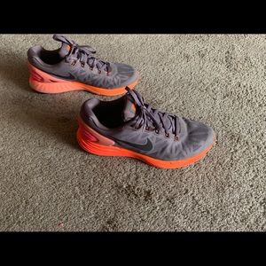 NIKE Running shoes